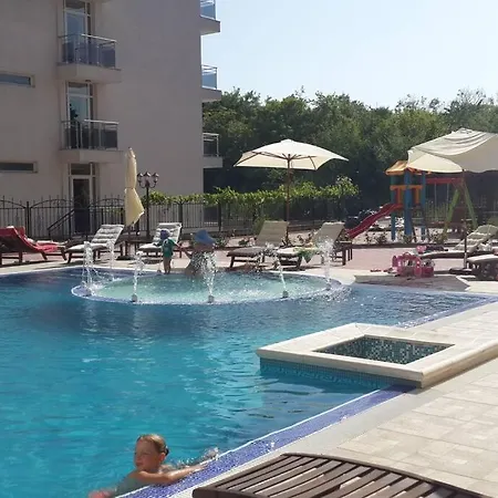 Аппартаменты У Моря + Бассейн Burgas